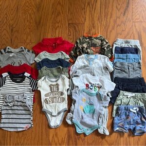 Lot of 23 Assorted Mixed Baby Boy Onesies and Outfits 3-6 months m shirt pants